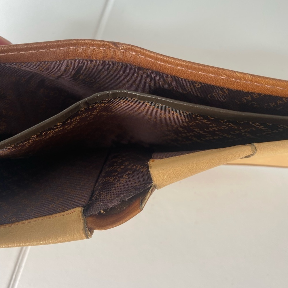 Vintage Designer Collection Tan Leather Wallet w Embossed Tooled Eagle Design - Picture 4 of 5